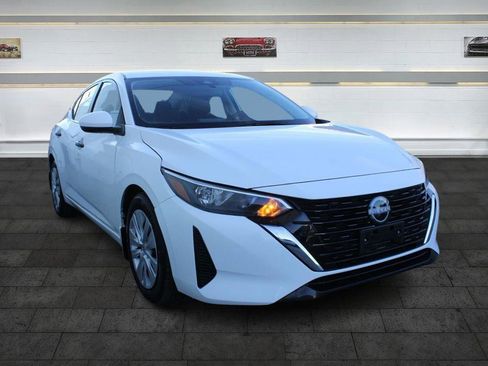 Used 2024 Nissan Sentra S image 1