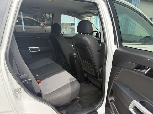 Used 2015 Chevrolet Captiva Sport LS image 16