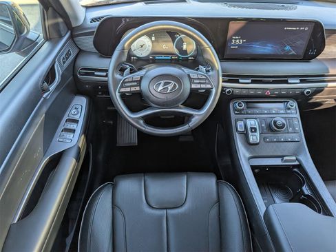 Used 2023 Hyundai Palisade Limited image 18
