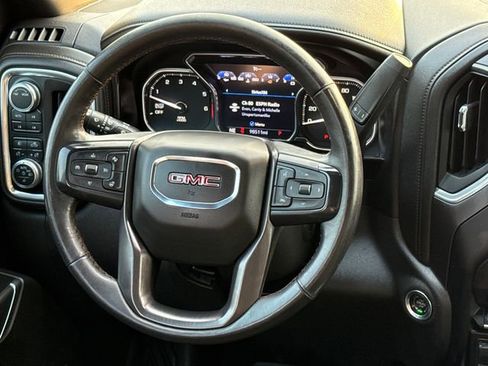 Used 2020 GMC Sierra 1500 AT4 w/ AT4 Premium Package AWD/4WD image 11