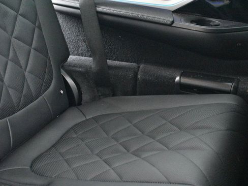 Used 2025 BMW X7 xDrive40i w/ Premium Package image 35