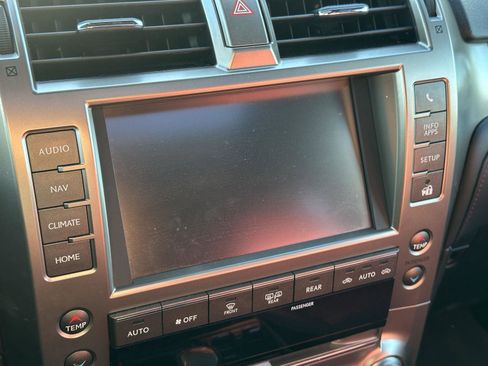 Used 2020 Lexus GX 460 Luxury image 12