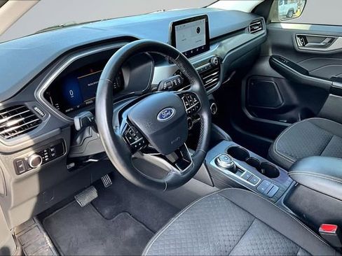 Used 2023 Ford Escape Active image 17