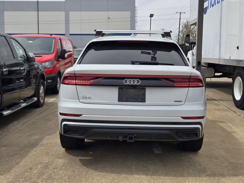 Used 2020 Audi Q8 Prestige image 4