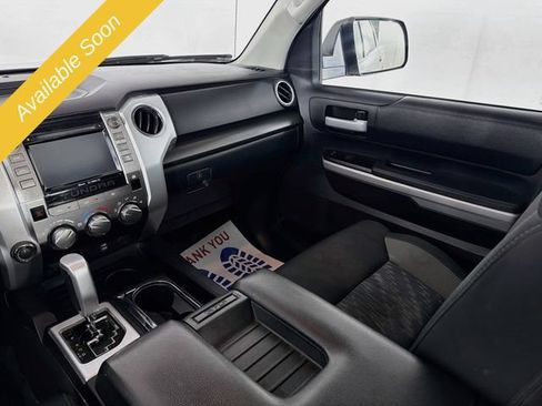 Used 2018 Toyota Tundra SR5 AWD/4WD image 22