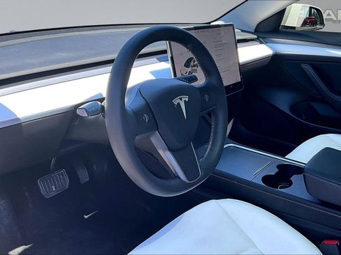 Used 2022 Tesla Model 3 Long Range AWD/4WD image 14