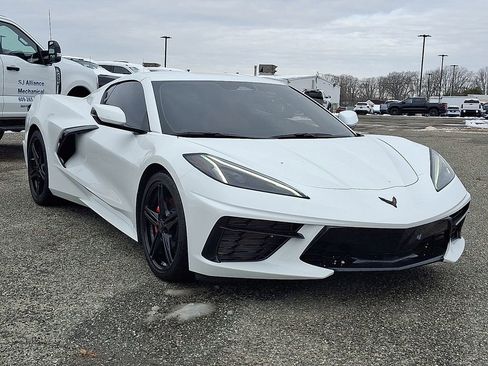 Used 2025 Chevrolet Corvette Stingray Coupe w/ Battery Protection Package image 2