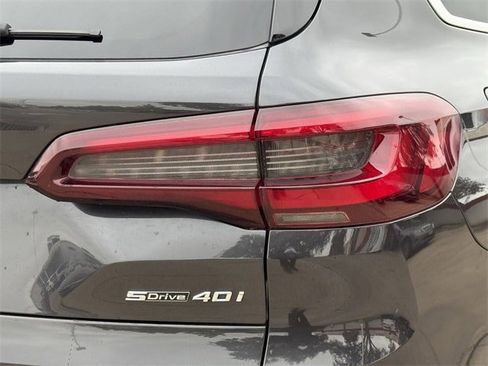 Used 2021 BMW X5 sDrive40i w/ Premium Package image 7