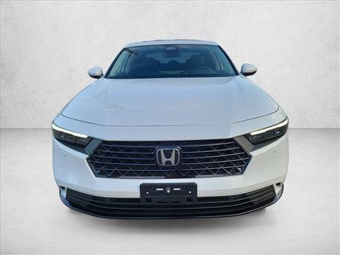 Used 2025 Honda Accord EX-L image 2