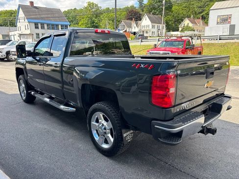 Used 2019 Chevrolet Silverado 2500 W/T w/ Snow Plow Prep Package AWD/4WD image 4