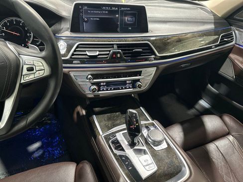 Used 2016 BMW 740i RWD image 43