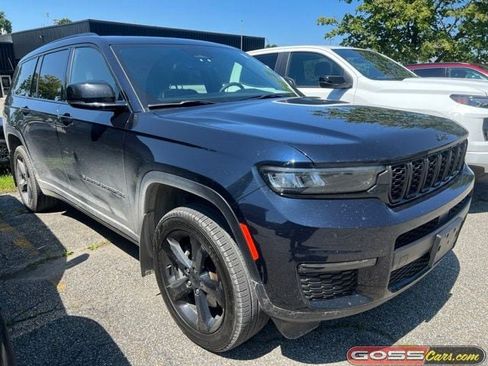 Used 2024 Jeep Grand Cherokee L Limited w/ Black Appearance Package AWD/4WD image 2
