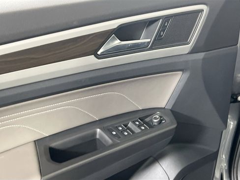 Used 2022 Volkswagen Atlas SE image 17