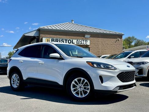 Used 2020 Ford Escape SE image 7