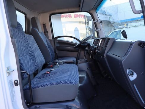 New 2025 Chevrolet Low Cab Forward image 20