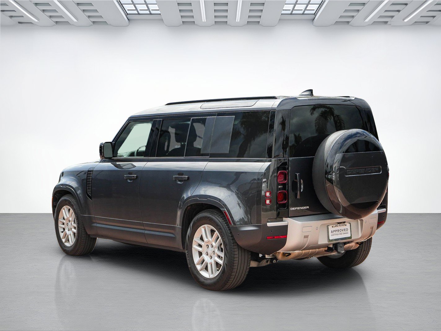 Certified 2025 Land Rover Defender 110 S AWD/4WD image 7