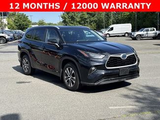 Used 2023 Toyota Highlander XLE AWD/4WD video 1