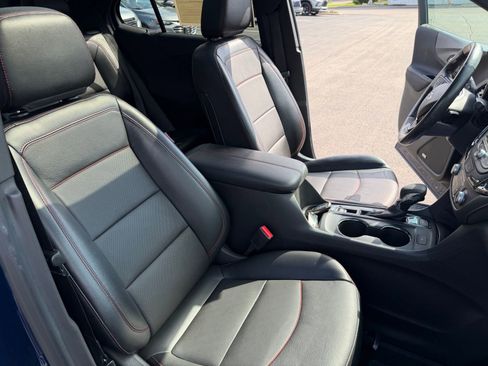 Used 2022 Chevrolet Equinox RS w/ RS Leather Package image 30