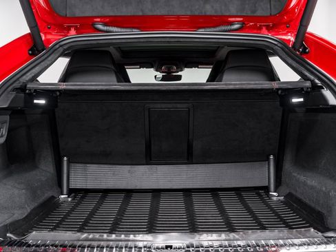 Used 2019 Lamborghini Urus image 61