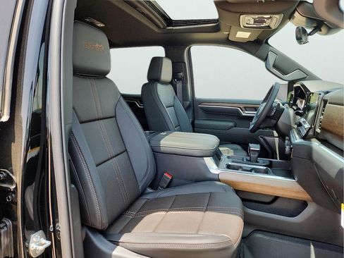 New 2026 Chevrolet Silverado 1500 High Country AWD/4WD image 17