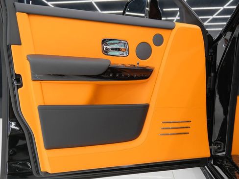 Used 2025 Rolls-Royce Phantom Sedan image 80