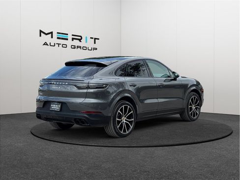 Used 2021 Porsche Cayenne S AWD/4WD image 9