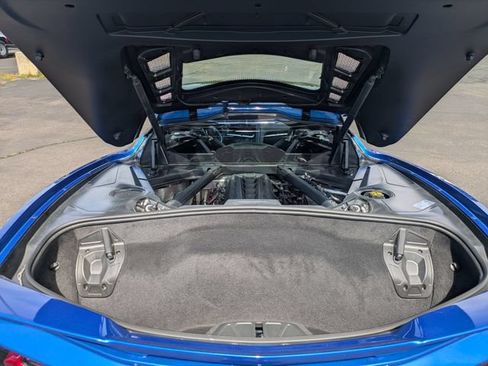 Used 2023 Chevrolet Corvette Stingray Preferred Cpe w/ Z51 Performance Package RWD image 29