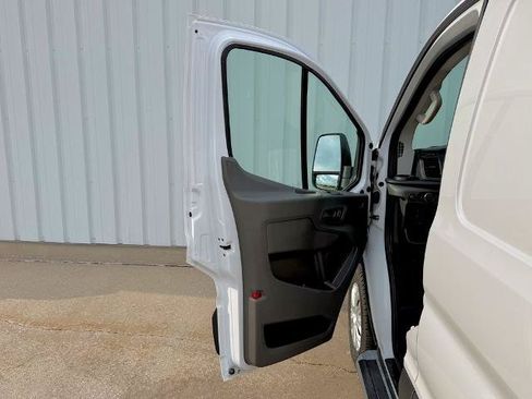 Certified 2025 Ford Transit 250 Low Roof w/ Exterior Upgrade Package RWD image 12