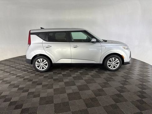 Certified 2021 Kia Soul LX FWD image 6