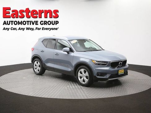 Used 2021 Volvo XC40 T4 Momentum FWD image 48