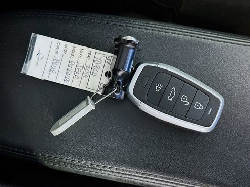Used 2019 Jeep Renegade Altitude w/ UConnect 8.4 Nav Group FWD image 36
