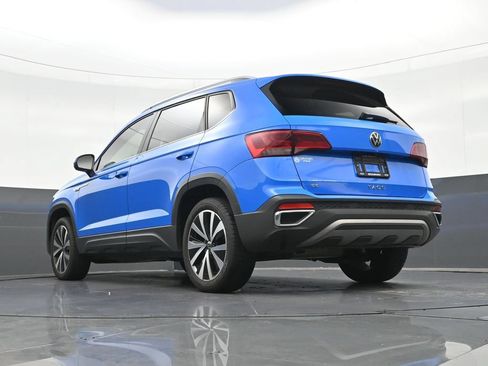 Used 2022 Volkswagen Taos SE FWD image 24