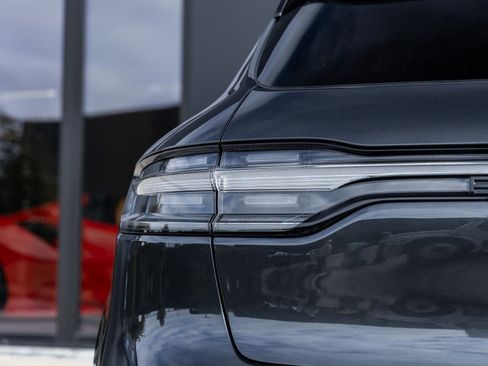 New 2026 Porsche Macan S image 14