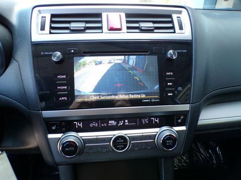 Used 2015 Subaru Outback 2.5i Premium AWD/4WD image 12