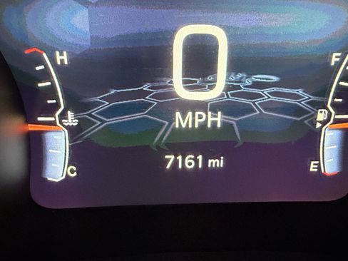 Used 2024 Jeep Compass Sport image 2