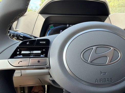 New 2026 Hyundai Elantra Sport FWD image 27