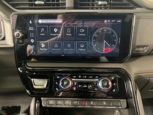 Certified 2025 GMC Sierra 1500 AT4 w/ AT4 Premium Package AWD/4WD image 25