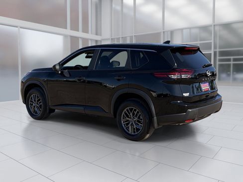 New 2026 Nissan Rogue S image 4