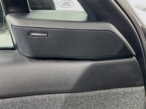 Used 2025 Land Rover Range Rover Sport Dynamic SE image 19