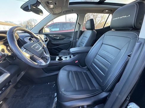 Used 2022 GMC Terrain Denali w/ Denali Premium Package image 17