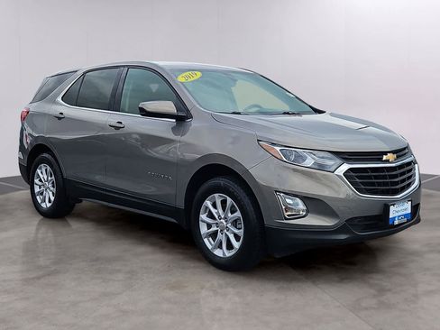 Used 2019 Chevrolet Equinox LT image 3