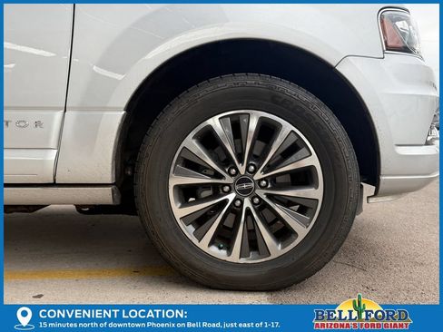 Used 2015 Lincoln Navigator 4WD image 6