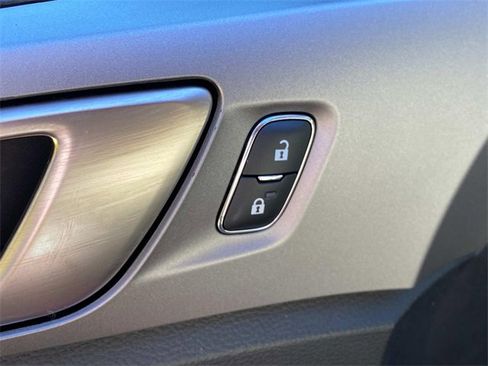 Used 2020 Ford Ranger XLT w/ Equipment Group 301A Mid image 14