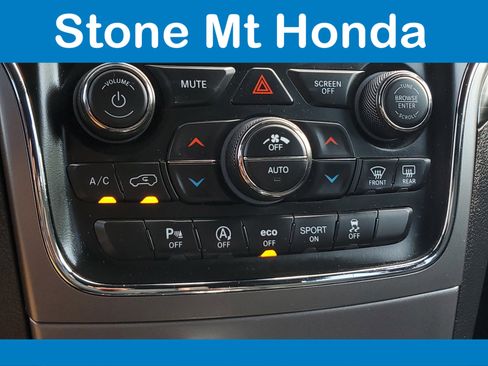 Used 2019 Jeep Grand Cherokee Laredo AWD/4WD image 28