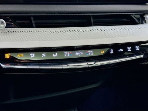 New 2025 Cadillac Optiq Luxury 1 image 12