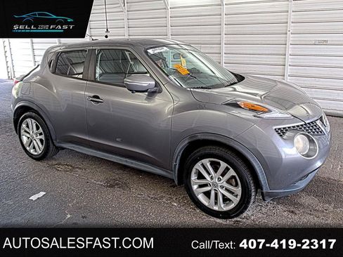 Used 2015 Nissan Juke SV w/ Technology Package FWD image 1