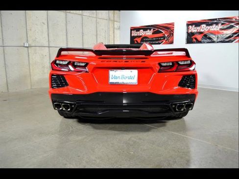 Used 2024 Chevrolet Corvette Stingray Preferred Conv w/ Z51 Performance Package RWD image 8