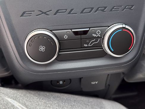 New 2026 Ford Explorer ST-Line AWD/4WD image 18