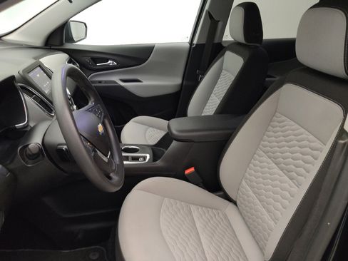 Used 2020 Chevrolet Equinox LS w/ LPO, Cargo Package AWD/4WD image 17
