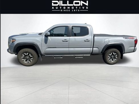 Used 2019 Toyota Tacoma TRD Off-Road w/ TRD Premium Off Road Package AWD/4WD image 9